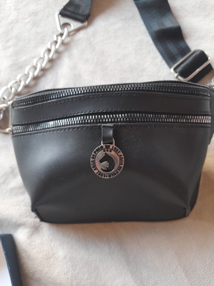 Siyah Deri Zincir Detaylı Bel Çantası - Görsel 2