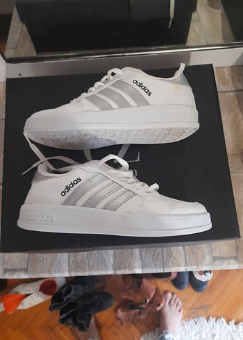 Adidas spor ayakkabı  - Görsel 3