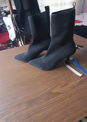 Siyah Triko Topuklu Kadın Bot - Görsel 9