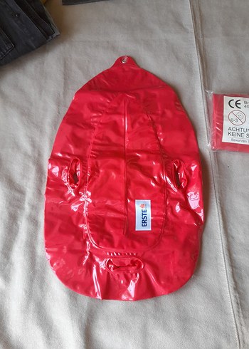 Kırmızı şişme deniz ürünü - Görsel 5