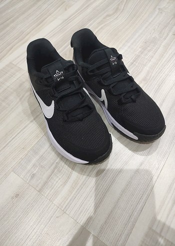 Nike Star Runner erkek çocuk spor ayakkabısı