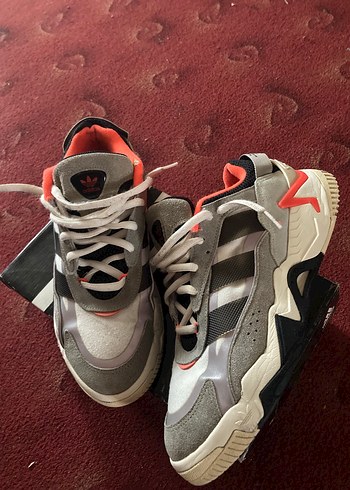 Adidas ürünü