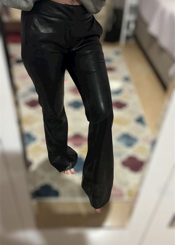 Kadın Siyah Deri Midi Pantolon - Görsel 4