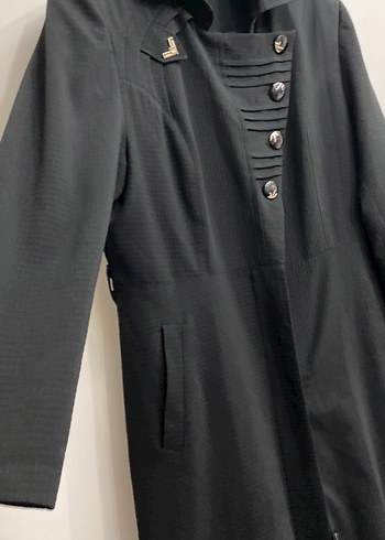 Kadın Siyah Uzun Düğmeli Gotik Kaban - Görsel 5