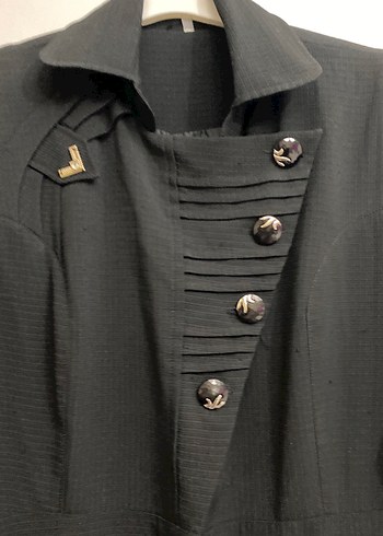 Kadın Siyah Uzun Düğmeli Gotik Kaban - Görsel 4