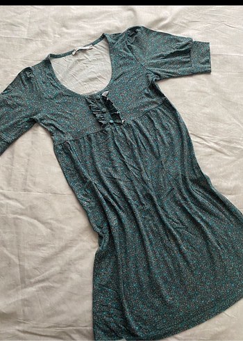 Desenli V Yaka Bershka Elbise