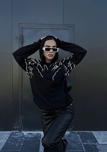 Zara SİYAH LİGHTNİNG SWEATSHİRT
