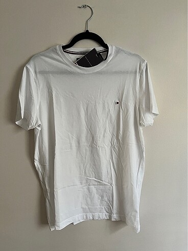 tommy hilfiger tshirt