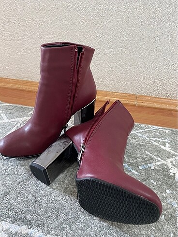 Diğer Topuklu bot