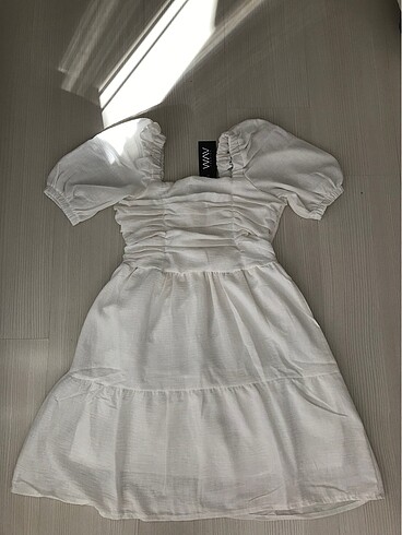 Beyaz mini elbise