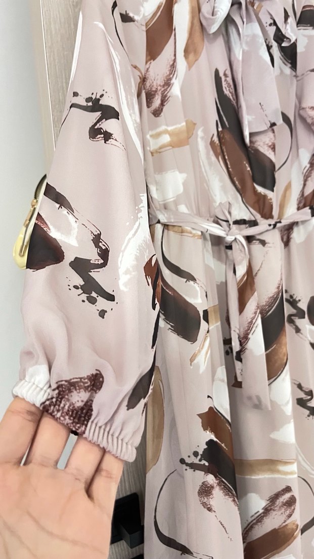 Bağcıklı, uzun kollu astarlı şifon uzun bej elbise - Görsel 3