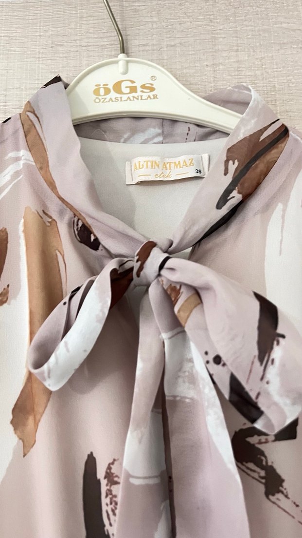 Bağcıklı, uzun kollu astarlı şifon uzun bej elbise - Görsel 4