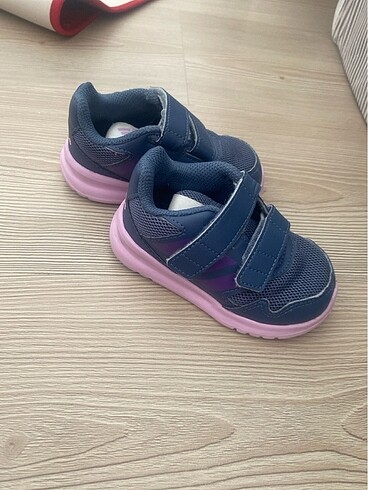 Adidas ayakkabı