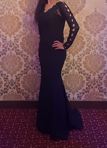 Siyah balık model elbise 