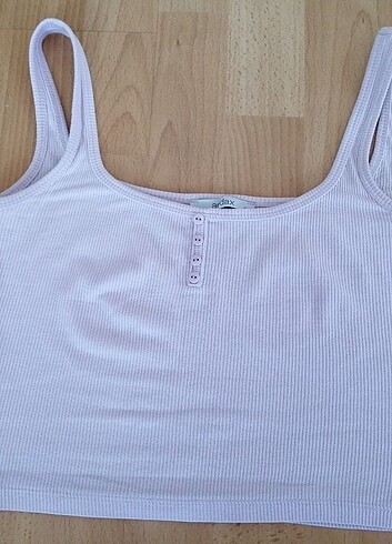 Lila crop