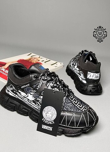 Versace Spor Ayakkabısı 