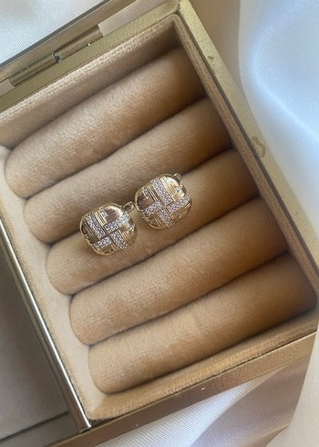 Pilili Midi Altın Küpe - Görsel 3