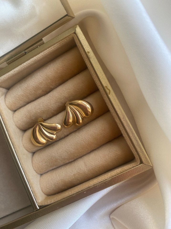 Pilili Midi Altın Küpe - Görsel 4