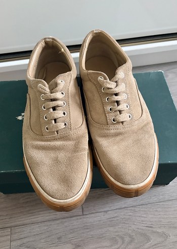 Zara Erkek Bej Suet Bagcikli Gunluk Sneaker