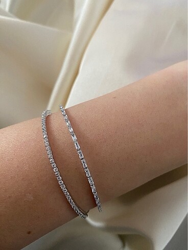 Taşlı silver bileklik