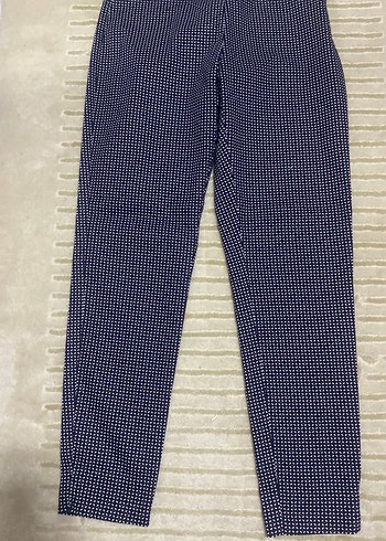 H&M Lacivert beyaz kırmızı desenli Kadın Kumaş Pantolon