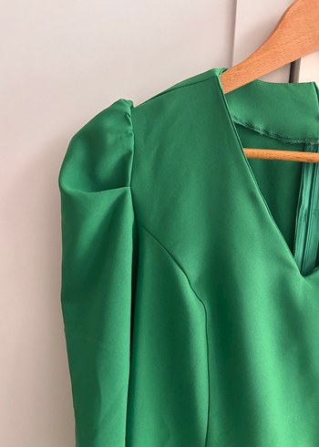 Yeşil V Yakalı Midi Uzun Kollu Elbise - Görsel 3
