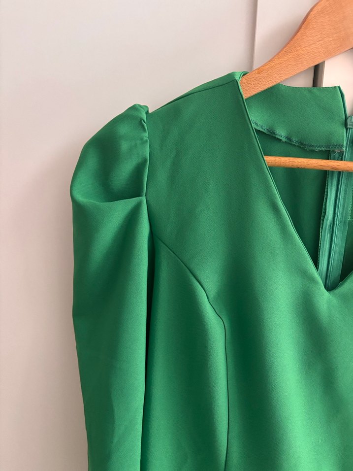 Yeşil V Yakalı Midi Uzun Kollu Elbise - Görsel 3
