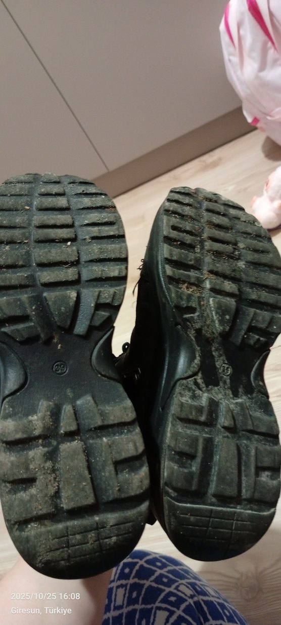 Siyah Bağcıklı Kadın Spor bot - Görsel 4