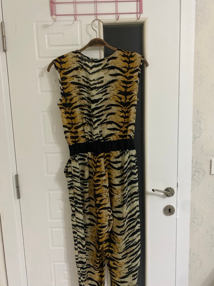 Kahverengi Zebra Desenli Kadın Tulum - Görsel 2