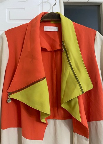 Renkli Drapeli Uzun Kadın Trençkot - Görsel 3