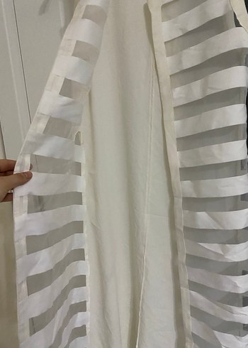 Beyaz Uzun Pilili Kolsuz Kadın Yelek - Görsel 3