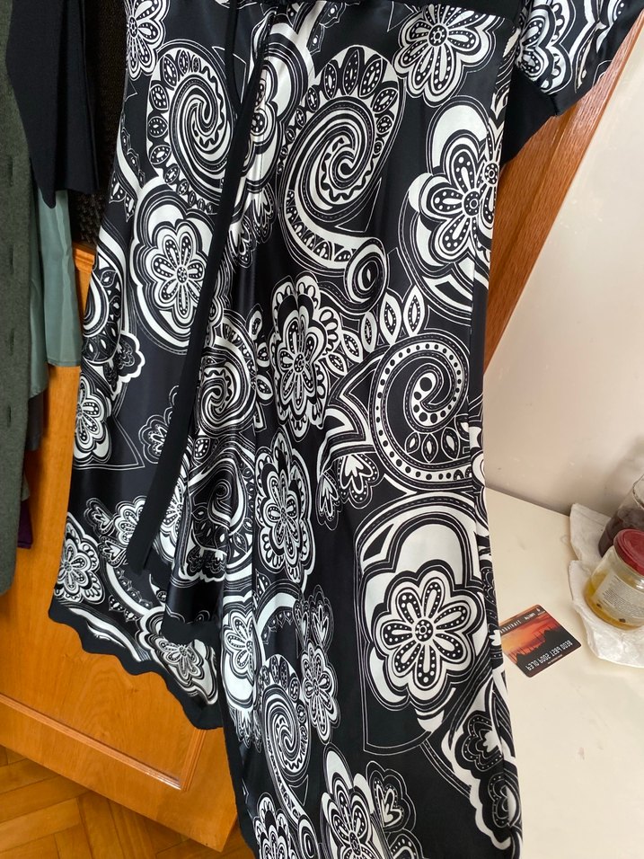 Uzun Kol Siyah Desenli Elbise - Görsel 3