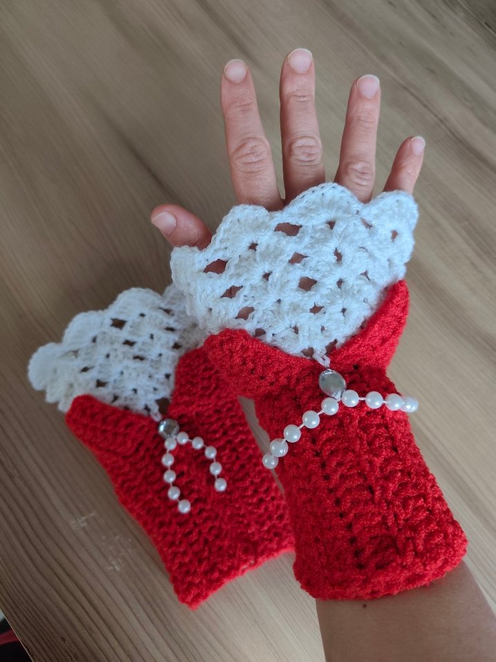 Dantel Detaylı Kırmızı Örgü Kadın Eldiveni - Görsel 2