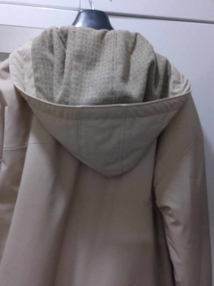 Bej Kadın Uzun Boy Yağmurluk - Görsel 5