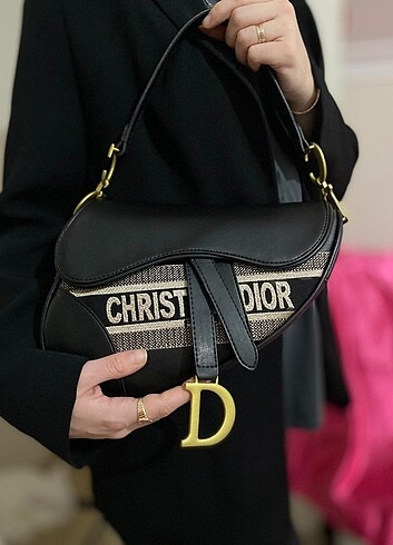 Christian Dior ????