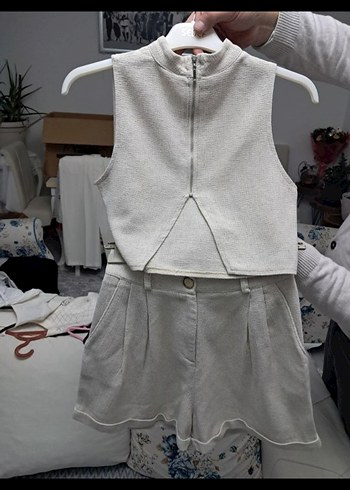 Bej Keten Mini Şort ve Straplez Üst - Görsel 2