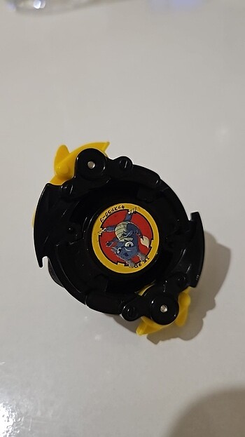 BEYBLADE WİNGS 