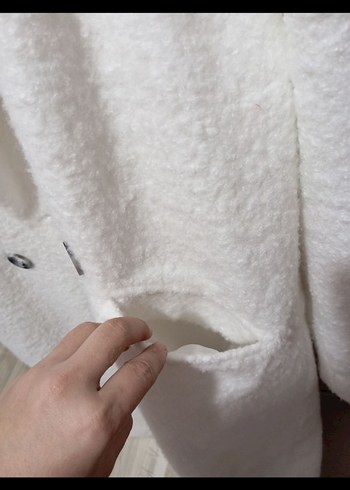 Çift Düğmeli Beyaz Uzun Kaban - Görsel 5