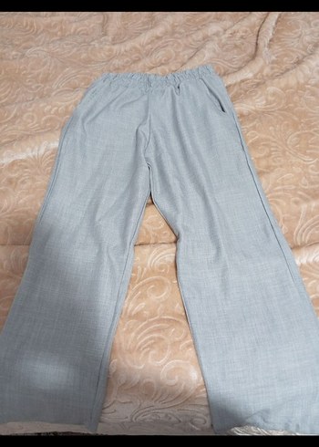 Gri Keten V Yaka Kısa Kollu Bluz - Görsel 6