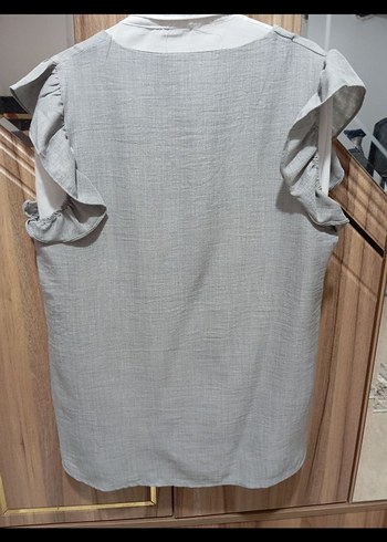 Gri Keten V Yaka Kısa Kollu Bluz - Görsel 2