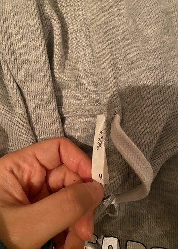 Gri Kapüşonlu Uzun Kollu Sweatshirt - Görsel 2