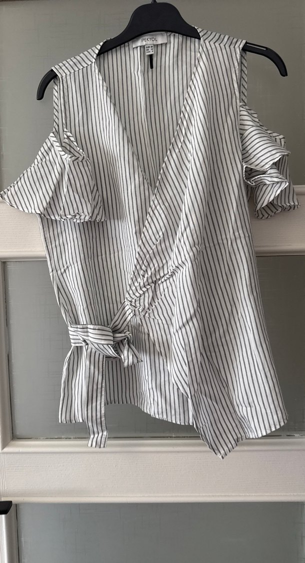 Omuzları Açık Çizgili Kadın Gömlek - Görsel 2