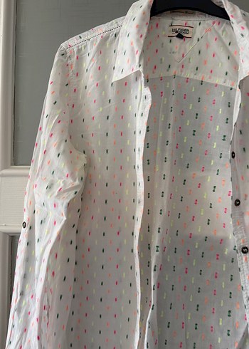 Düğmeli Pamuklu Beyaz Uzun Kollu Gömlek - Görsel 3