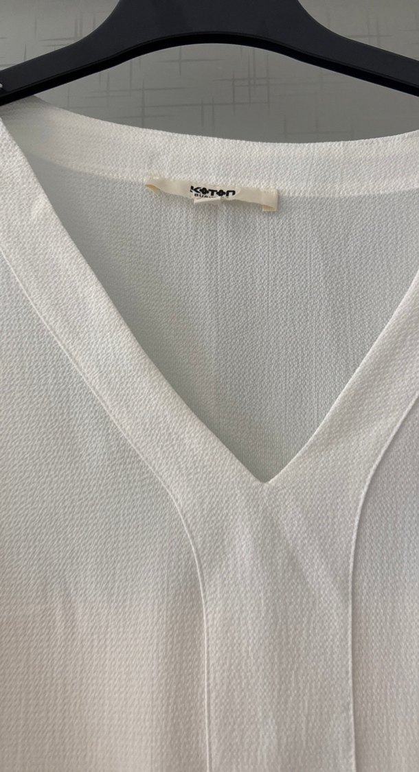 Beyaz V Yaka Keten Gömlek - Görsel 4