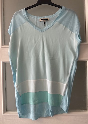 V Yaka Turkuaz Bağlamalı Desenli Kadın Bluz - Görsel 3