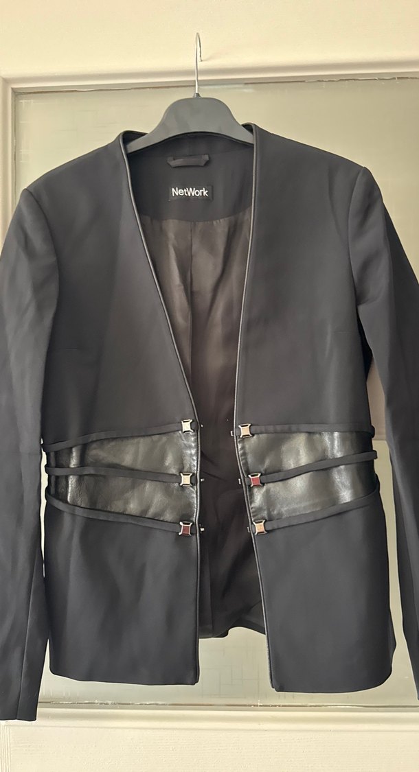 Kadın Siyah Deri Bantlı Blazer Ceket - Görsel 3