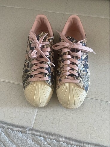 Adidas ayakkabı