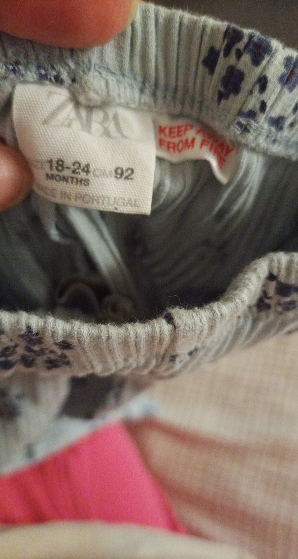 Kız Çocuk Gri Çiçekli Pliseli Tayt - Görsel 3