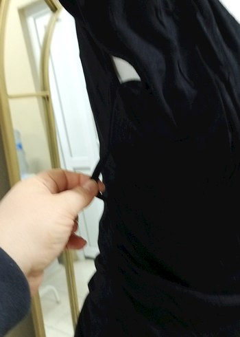 Siyah V Yaka Bluz - Görsel 2