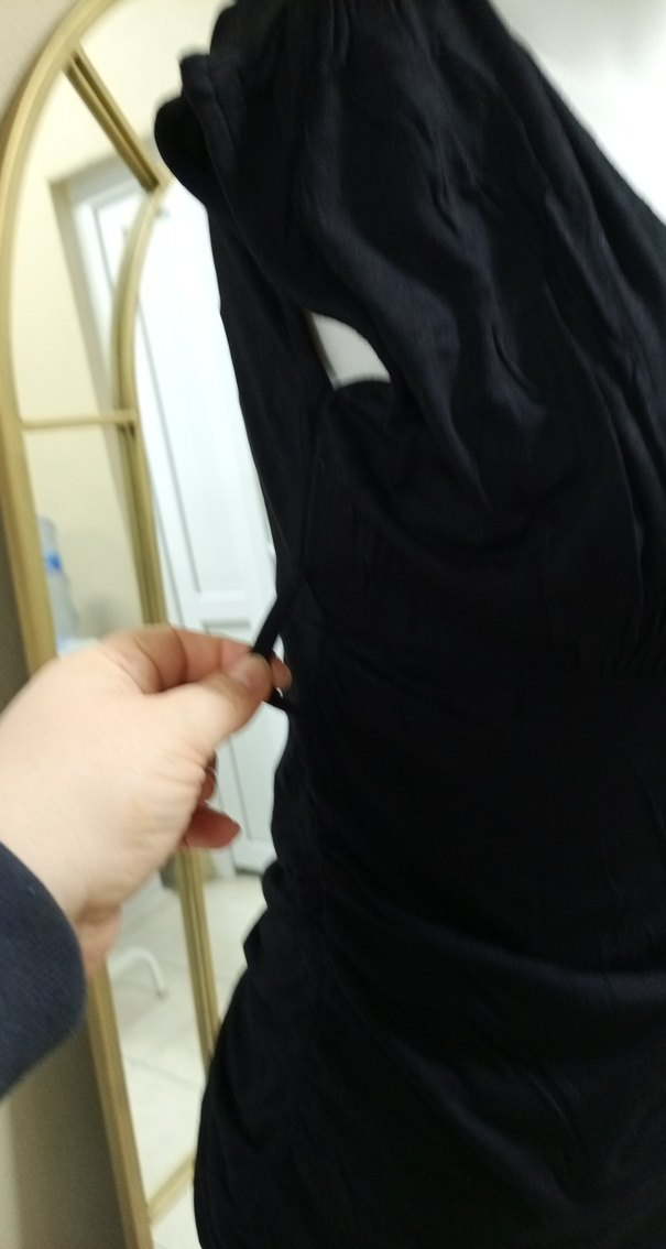 Siyah V Yaka Bluz - Görsel 2